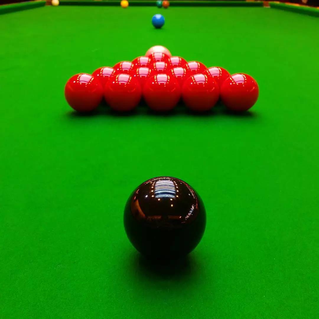 2023斯诺克国际锦标赛 罗尼·奥沙利文VS马克·乔伊斯海报